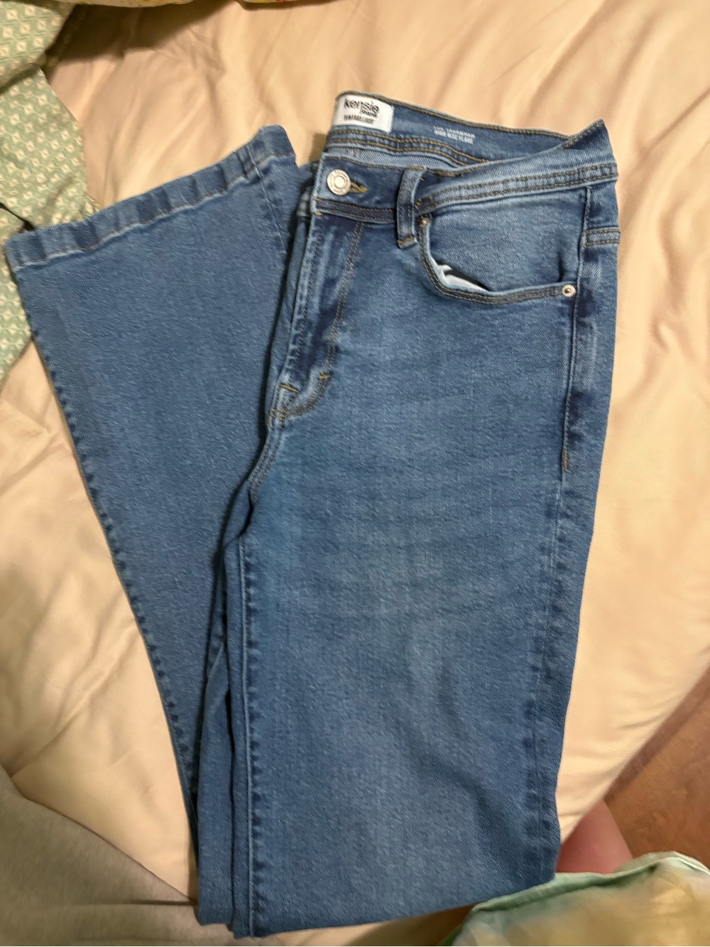 Kensie Women’s Medium Blue Straight Leg Jeans